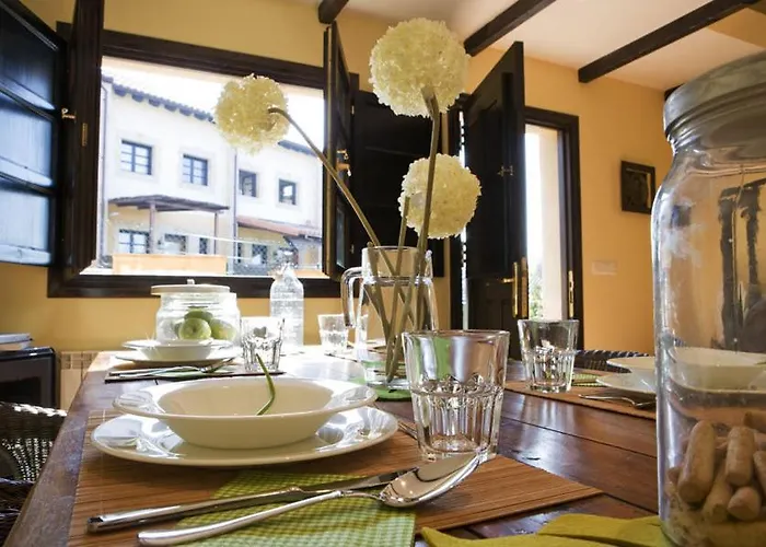 Apartamentos Santillana Del Mar *