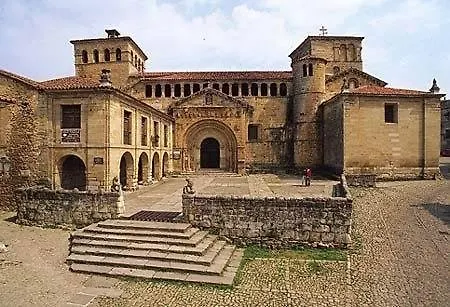 Apartamentos Santillana Del Mar Apartmán *