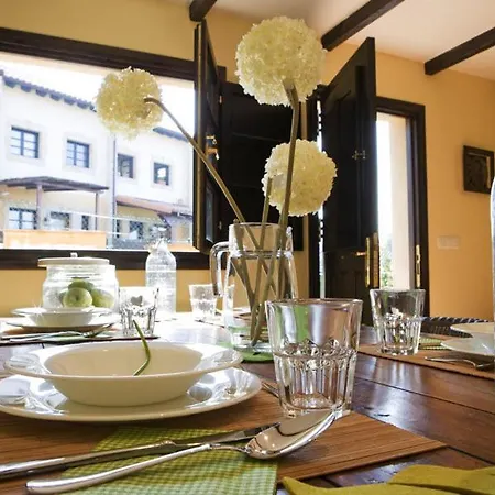 Apartamentos Santillana Del Mar